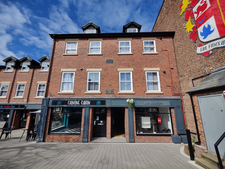 2A Village Rd, Prenton to rent - Primary Photo - Image 1 of 1