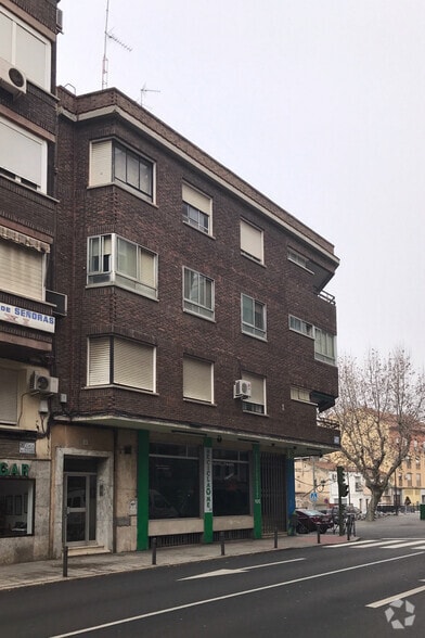 Calle Portiña del Salvador, 2, Talavera de la Reina, Toledo to rent - Building Photo - Image 2 of 2