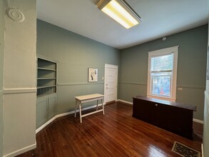 210 Platt St W, Tampa, FL for rent Interior Photo- Image 1 of 1