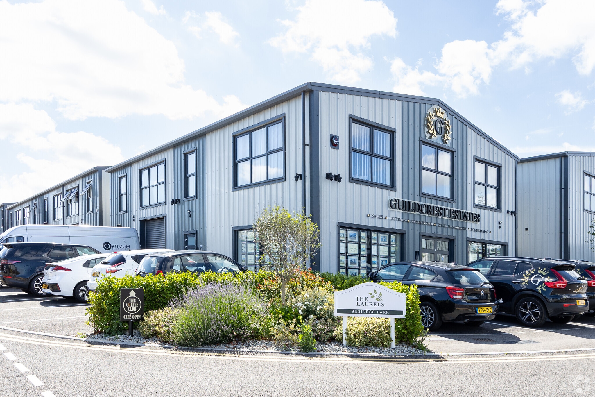 Unit 2 Spitfire Way, Ramsgate to rent Primary Photo- Image 1 of 11