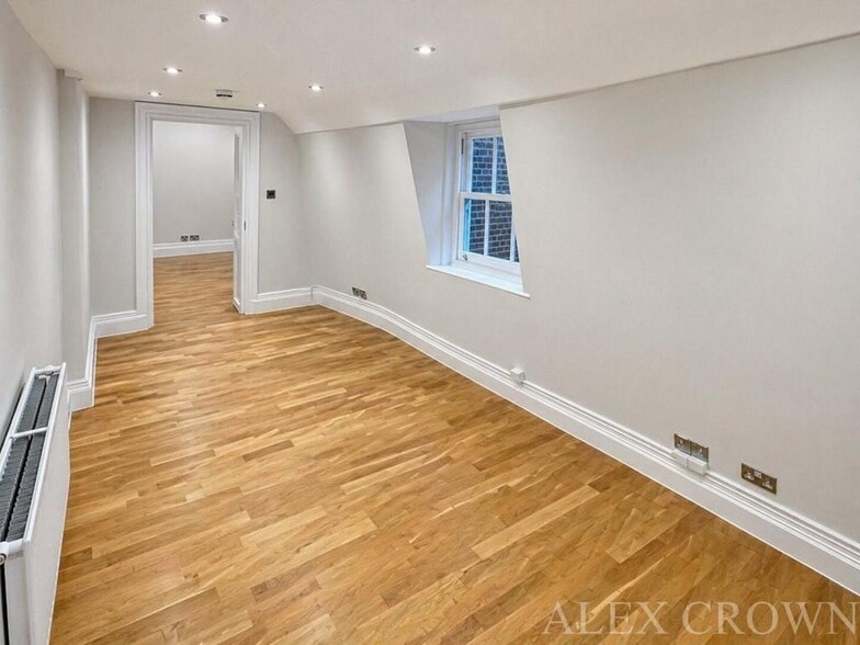 8 Duke St, London to rent - Building Photo - Image 3 of 9