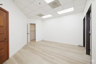 162 S Rancho Santa Fe Rd, Encinitas, CA to rent Building Photo- Image 2 of 5