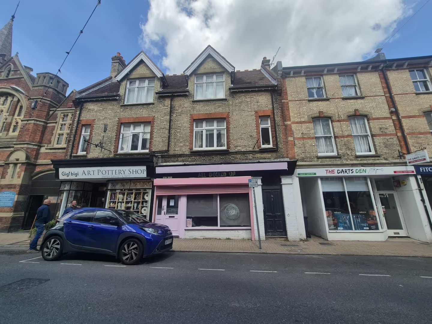 29 South St, Eastbourne to rent Building Photo- Image 1 of 4