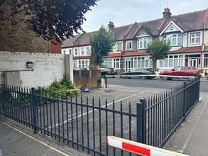 949 London Rd, Thornton Heath to rent Interior Photo- Image 1 of 5