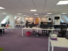 Parkway, Welwyn Garden City to rent Interior Photo- Image 1 of 6