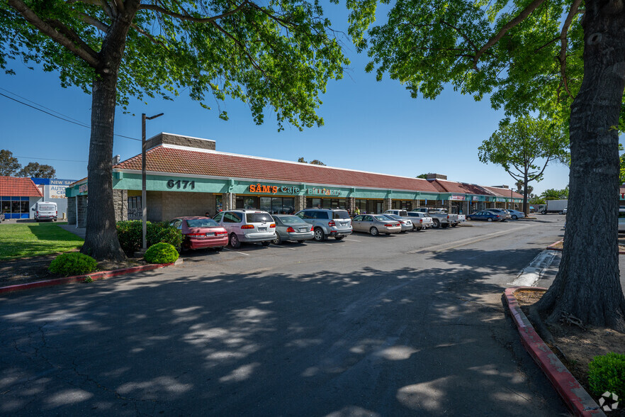 6171-6175 Stockton Blvd, Sacramento, CA for rent - Building Photo - Image 1 of 9