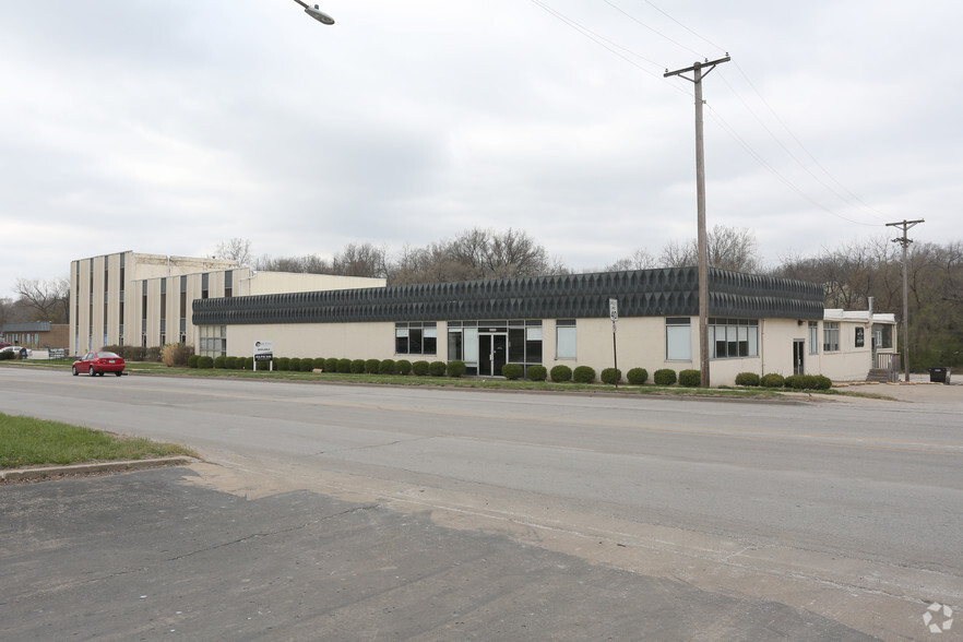 5520-5542 Raytown Rd, Raytown, MO for sale - Primary Photo - Image 1 of 17