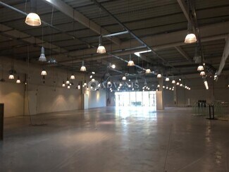 More details for 1 Rond-Point Pariwest, Maurepas - Retail to Rent