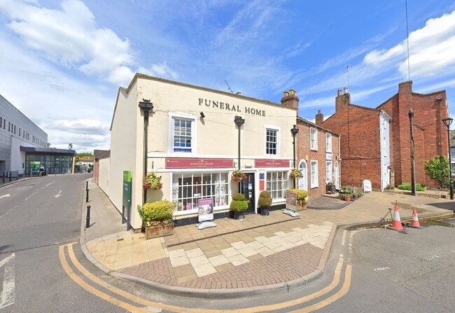 More details for 20 Merstow Green, Evesham - Retail for Sale