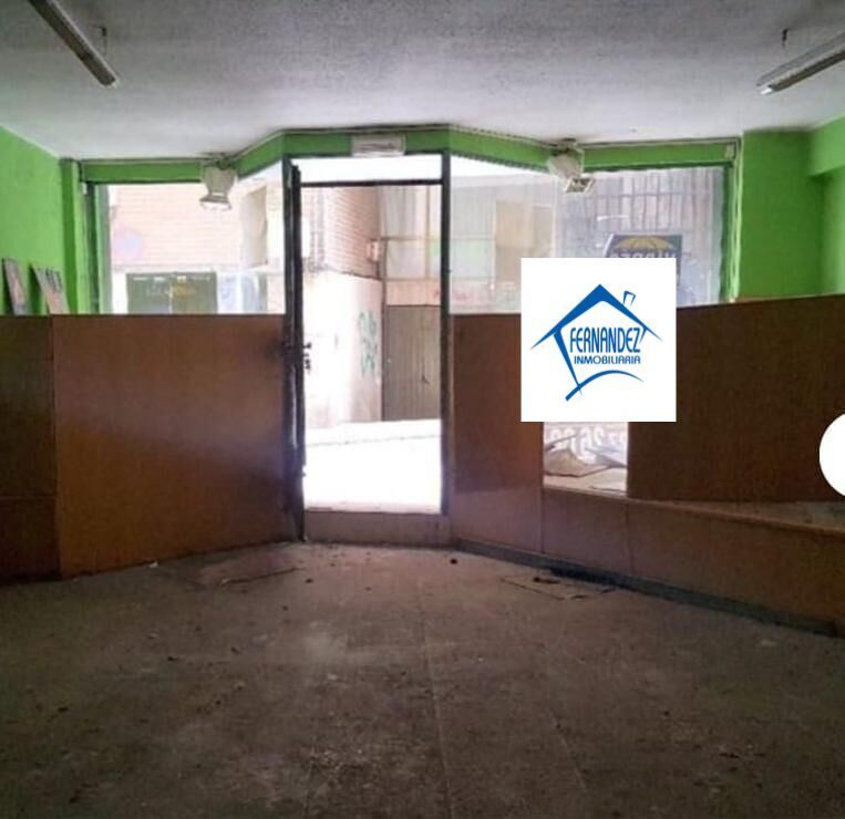 Retail in Cáceres, Cáceres for sale Primary Photo- Image 1 of 2