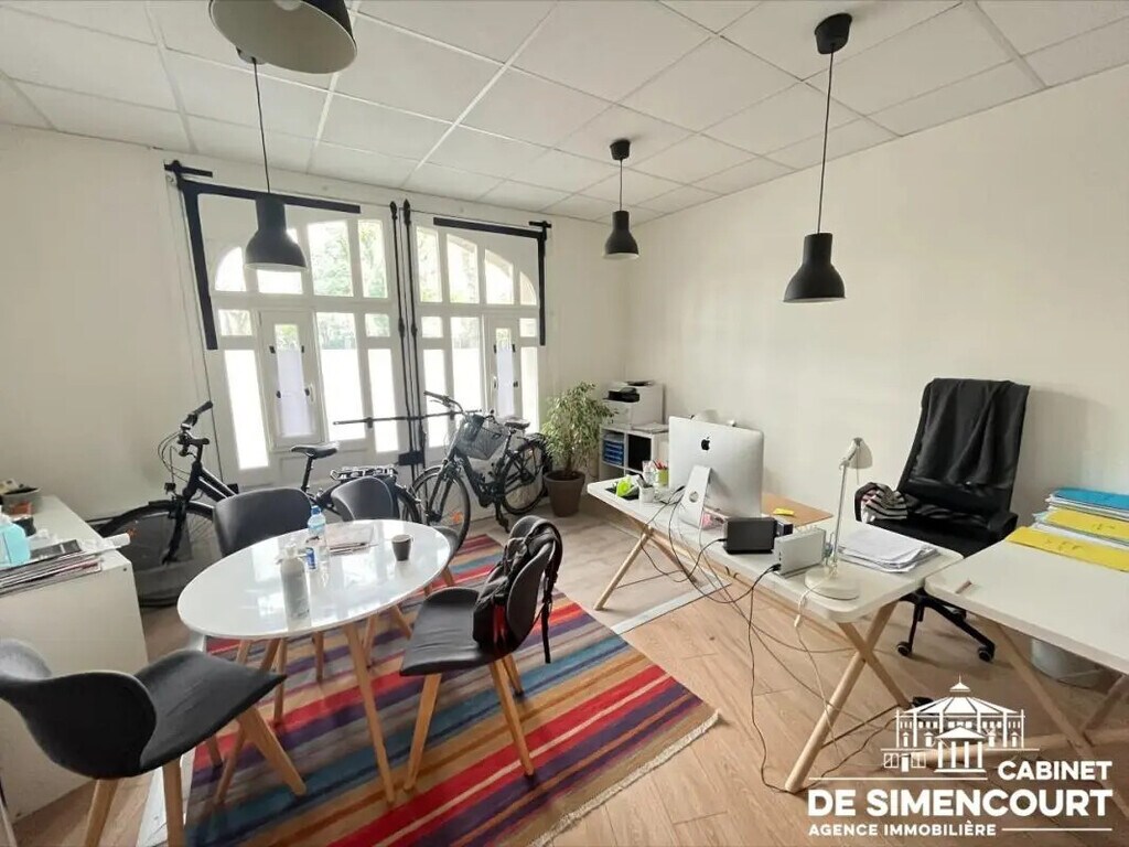 Vente Bureaux 50 m² - Photo 1