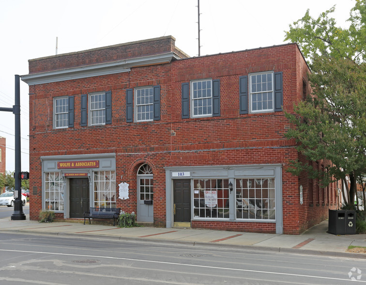 101-103 S Main St, Kernersville, NC for rent - Primary Photo - Image 1 of 10