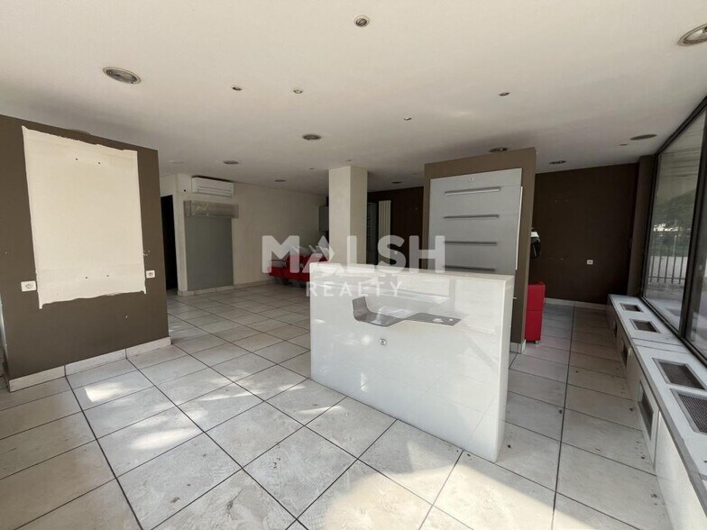 83-85 Cours De La République, Villeurbanne to rent - Interior Photo - Image 2 of 8