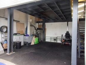 Askew Farm Ln, Grays to rent Interior Photo- Image 2 of 2