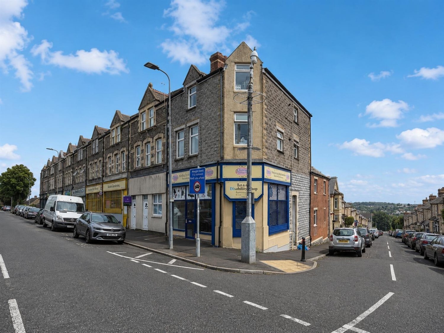 282 Holton Rd, Barry to rent Primary Photo- Image 1 of 2