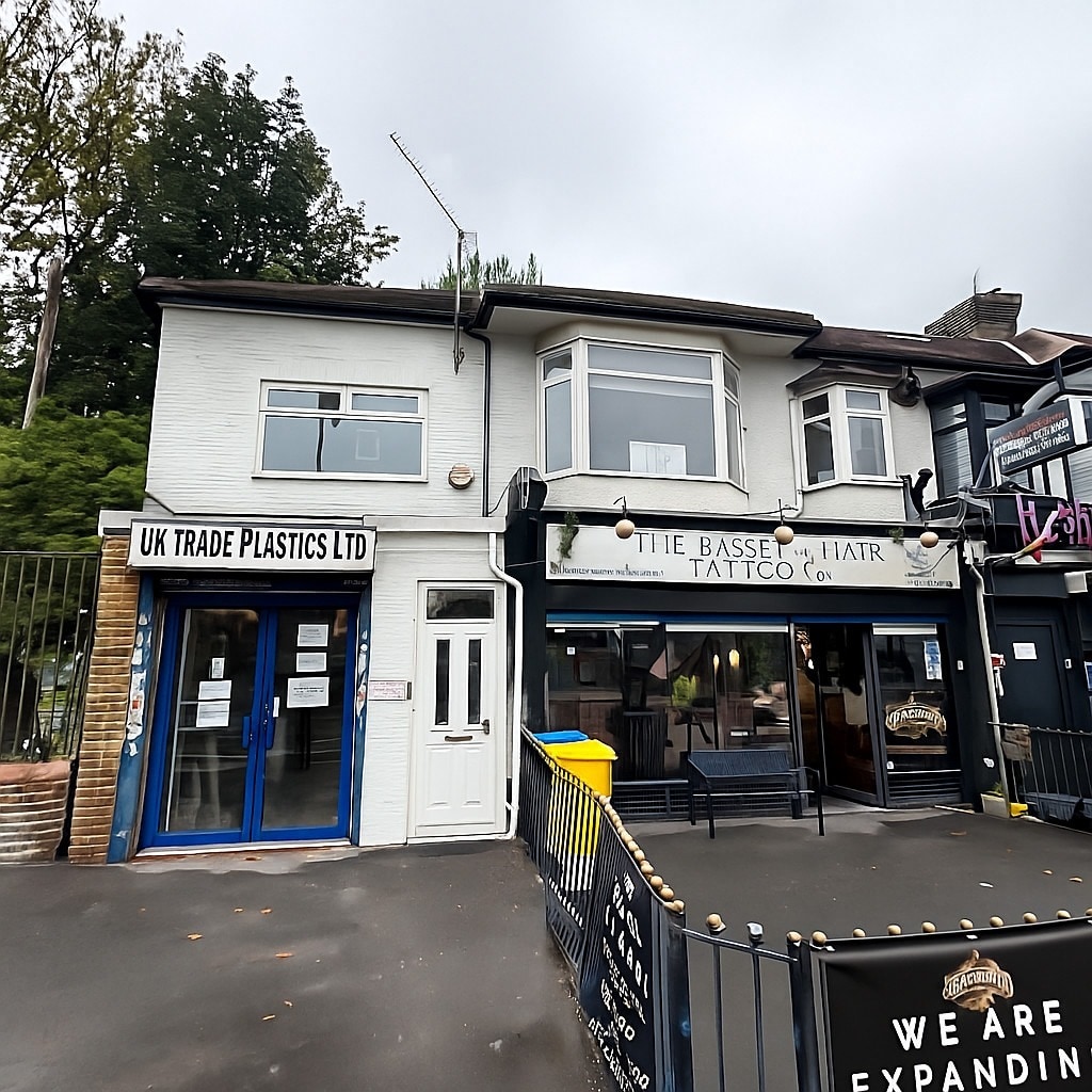 600 - 602 Chigwell Rd, Woodford Green to rent Building Photo- Image 1 of 20