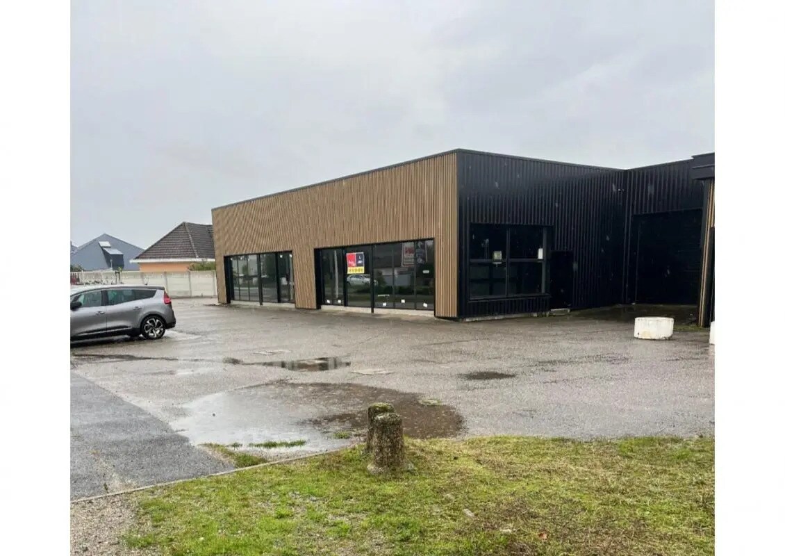 Retail in Avermes for sale Building Photo- Image 1 of 4