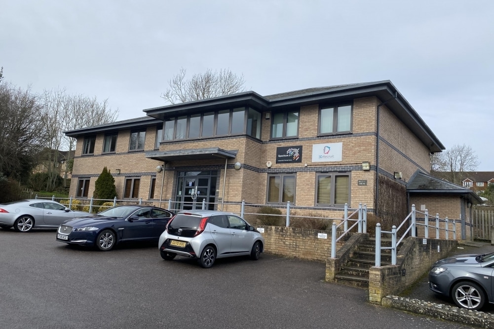 Mitre Way, Battle to rent Primary Photo- Image 1 of 3