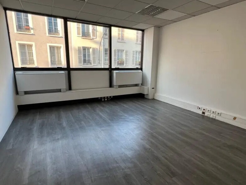 92 Rue Edouard Vaillant, Levallois-Perret to rent - Interior Photo - Image 3 of 3