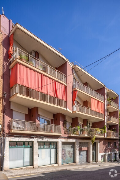 Build-to-Rent in Barcelona, Barcelona for sale - Building Photo - Image 2 of 4