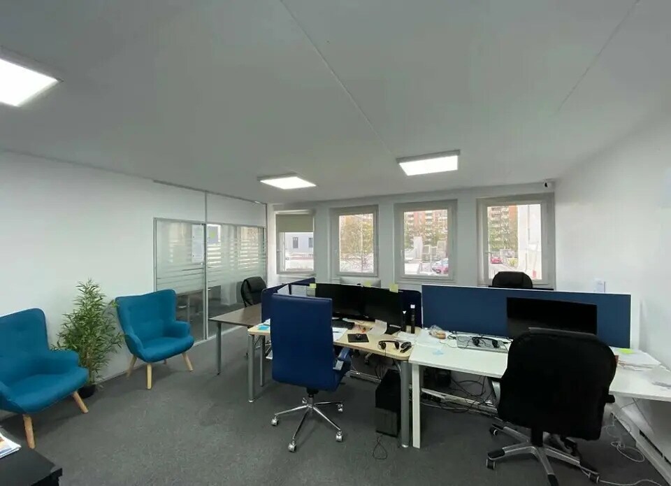 Office in Créteil to rent Interior Photo- Image 1 of 7
