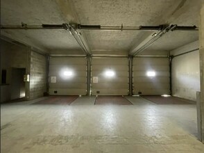 Light Industrial in Saint-Ouen-sur-Seine to rent Interior Photo- Image 2 of 6
