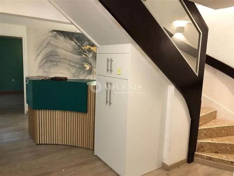Vente Bureaux 149 m² - Photo 1