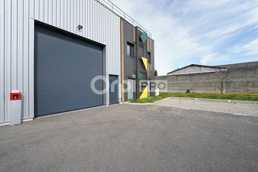 100 Rue De L'Industrie, Saint-Priest to rent - Building Photo - Image 3 of 8