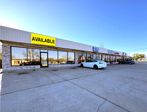 200 N Mission Dr, Sapulpa, OK for rent Building Photo- Image 1 of 4