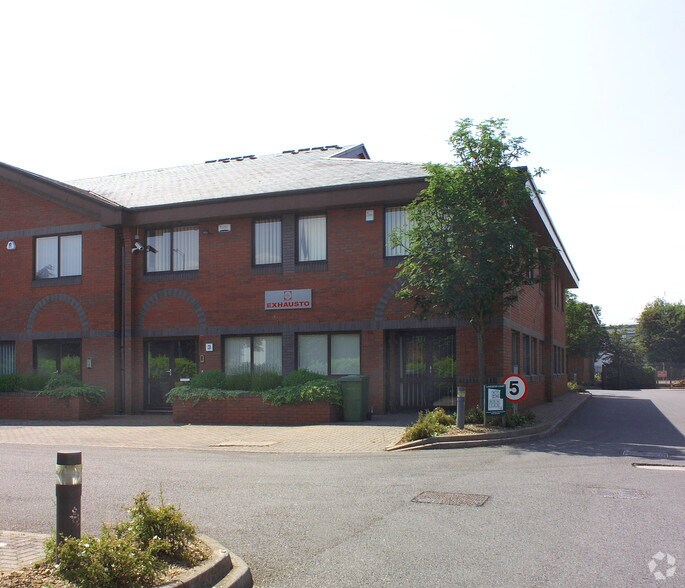 Coronation Rd, High HP12 3TD UK