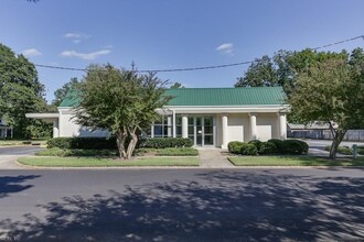 100 Bosley Ave, Suffolk, VA for rent Building Photo- Image 1 of 33