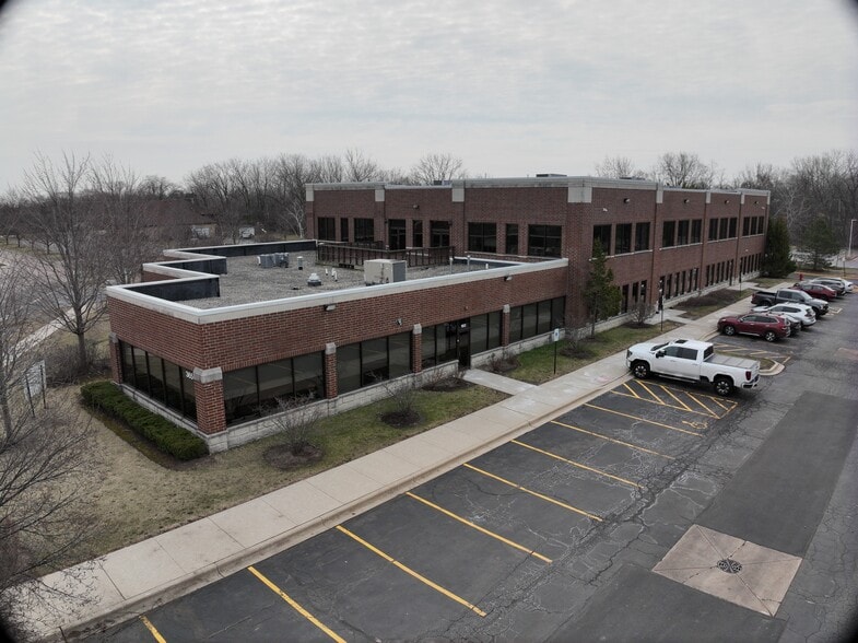 Lake Zurich Medical/Office Condos portfolio of 5 properties for sale on LoopNet.co.uk - Matterport Community - Image 3 of 27
