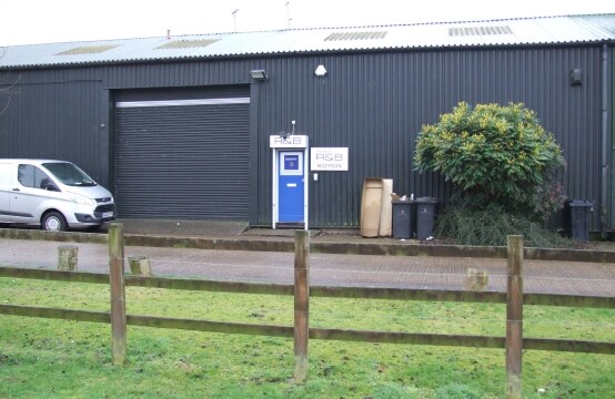 Unit 2 Court Farm Ln, Warlingham for sale Primary Photo- Image 1 of 1