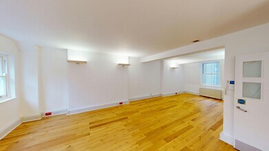 34 Ely Pl, London to rent Interior Photo- Image 2 of 7