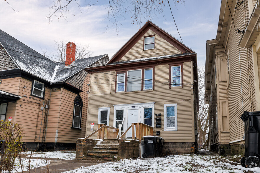 1104 Butternut St, Syracuse, NY for sale - Building Photo - Image 2 of 25