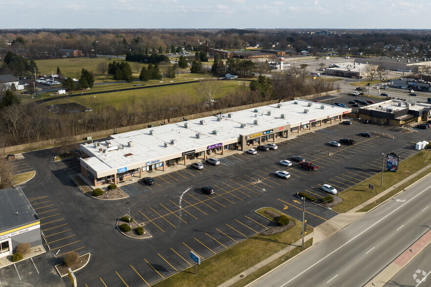 1855 S Reynolds Rd, Toledo, OH for rent - Aerial - Image 3 of 8