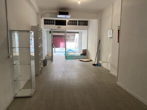 Retail in Sant Boi de Llobregat, Barcelona to rent Interior Photo- Image 2 of 10