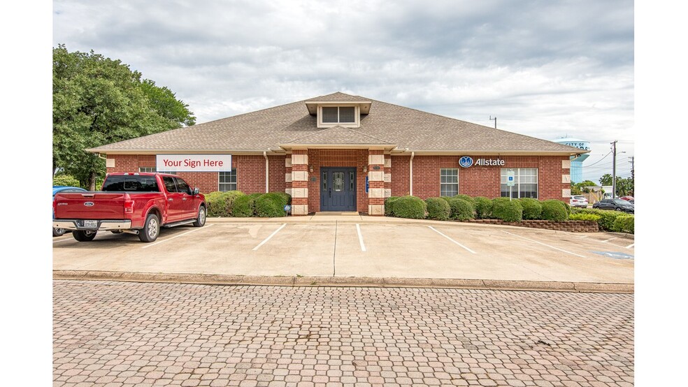 9289 Huntington Sq, North Richland Hills, TX for rent - Building Photo - Image 1 of 27