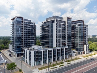 More details for 9610-9612 Yonge St, Richmond Hill, ON - Build-to-Rent for Sale