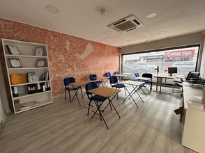 466-468 Roman Rd, London to rent Interior Photo- Image 2 of 6