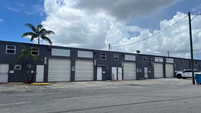 More details for 1612-1646 W 31st Pl, Hialeah, FL - Industrial to Rent