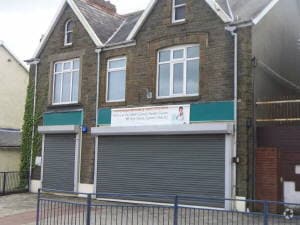 55 High St, Swansea to rent - Building Photo - Image 2 of 17