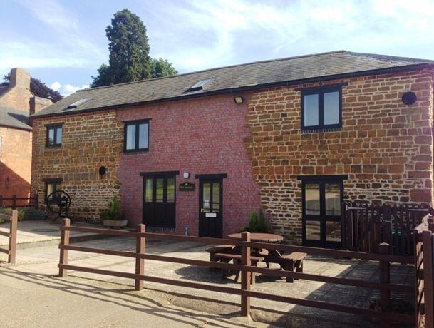 Yelvertoft Rd, West Haddon for sale Primary Photo- Image 1 of 1