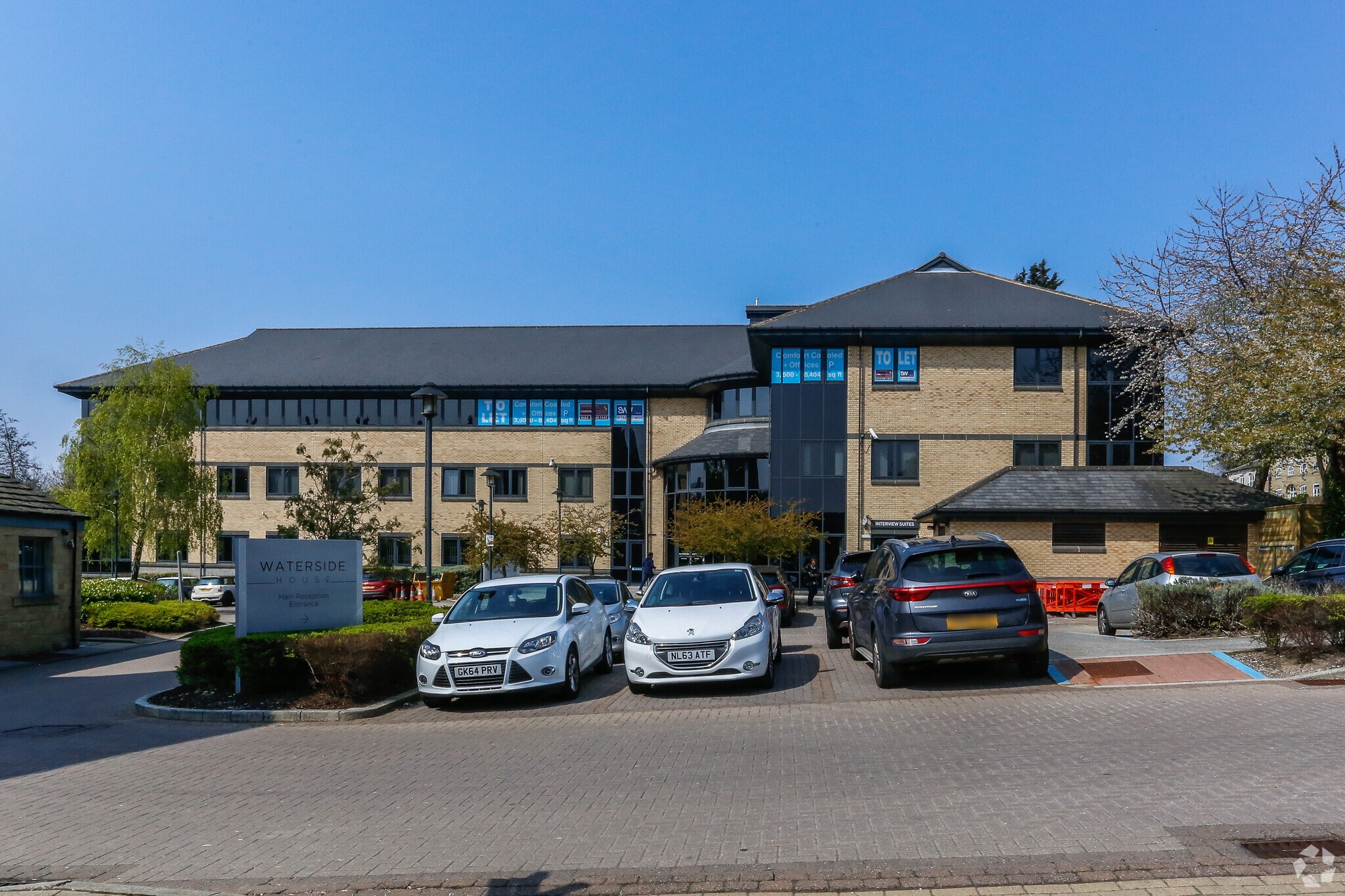 Kirkstall Rd, Leeds for sale Primary Photo- Image 1 of 1