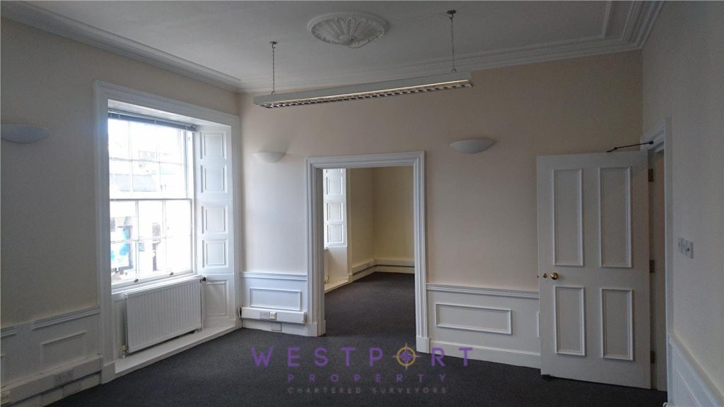 9 South Tay St, Dundee to rent Interior Photo- Image 1 of 5
