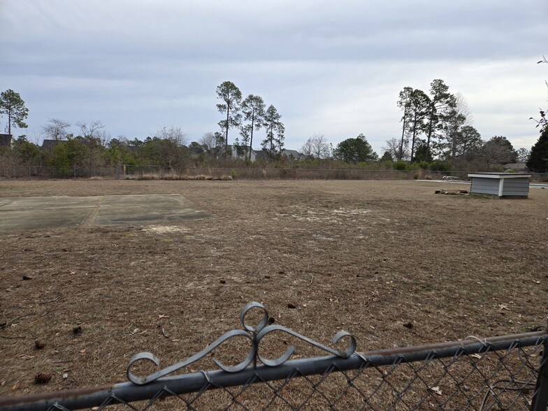 6070 Camden Rd, Fayetteville, NC for sale - Building Photo - Image 2 of 6