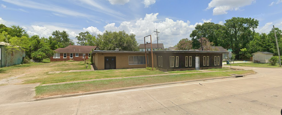 1595 S M L King Jr Pky, Beaumont, TX for sale - Primary Photo - Image 1 of 1