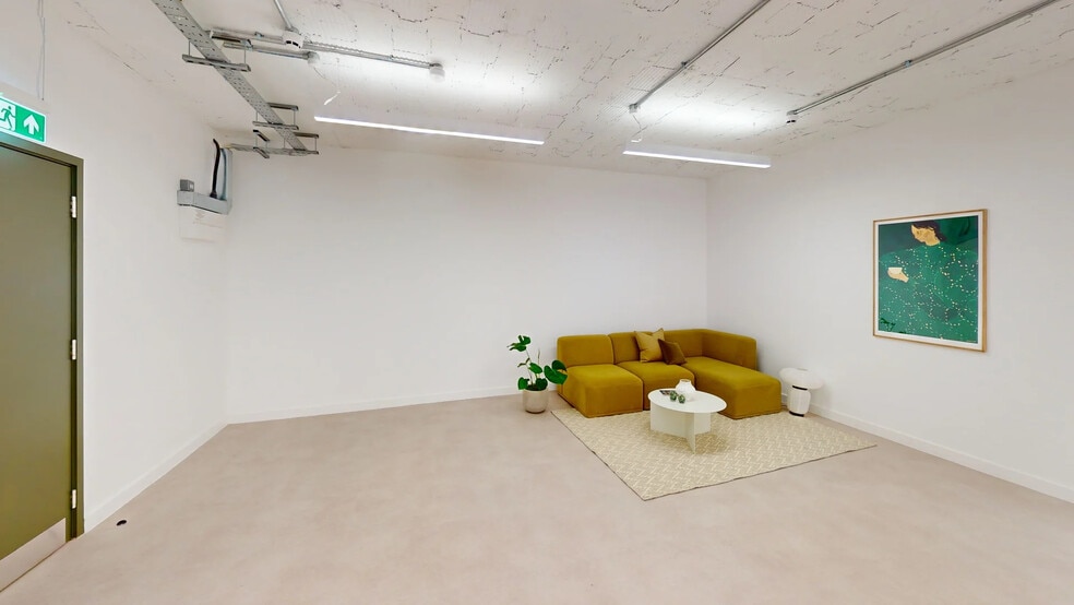 12 Cock Ln, London to rent - Matterport 3D Scan - Image 2 of 11