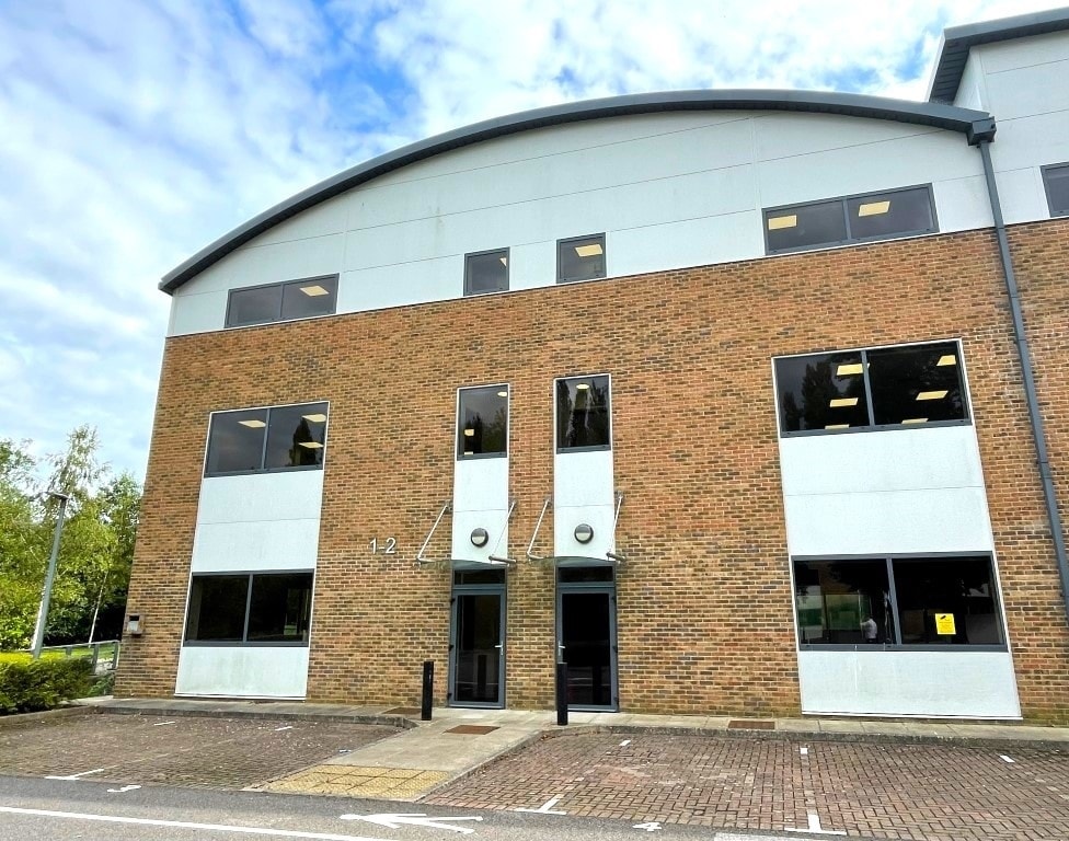 The Courtyard, High Wycombe to rent Building Photo- Image 1 of 3