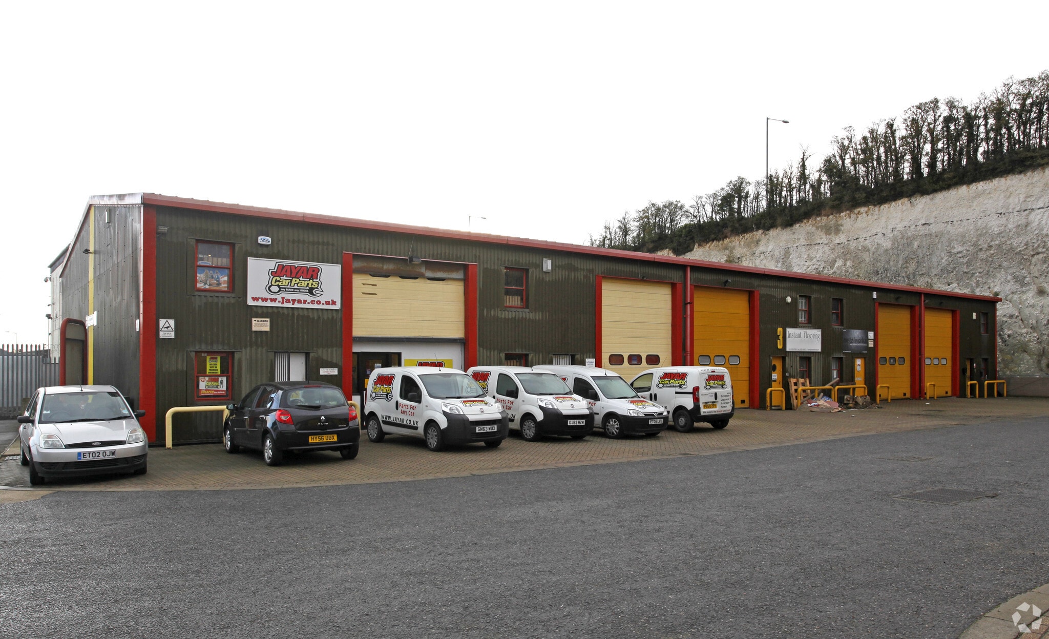 Lower Rd, Northfleet to rent Primary Photo- Image 1 of 4
